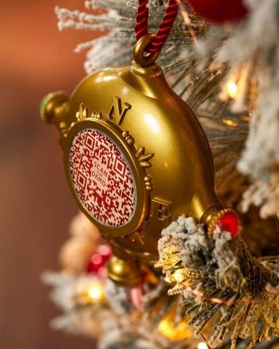 Cardinal Christmas Ornaments 2023-Gift for Neighbors Ornament Good  Neighbors Like You are Precious and Few Keepsake Holiday Present Xmas Tree