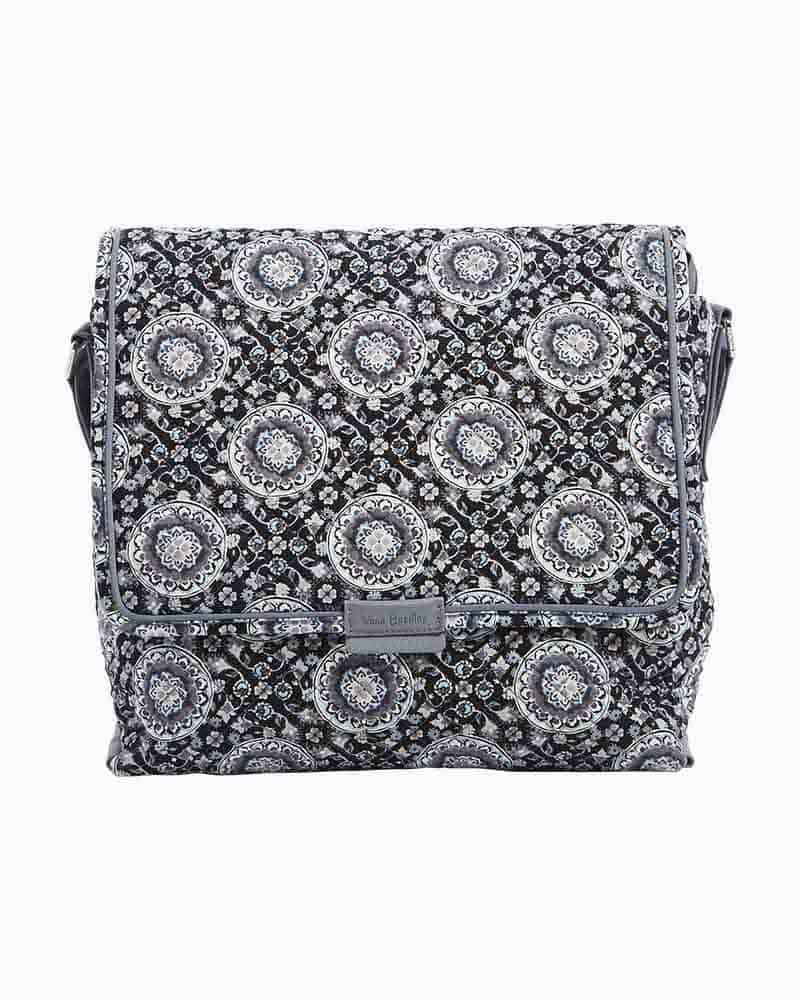 vera bradley iconic messenger