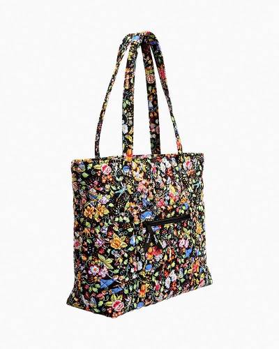 Vera Bradley Vera Tote in Disney Classics on the Green | The Paper