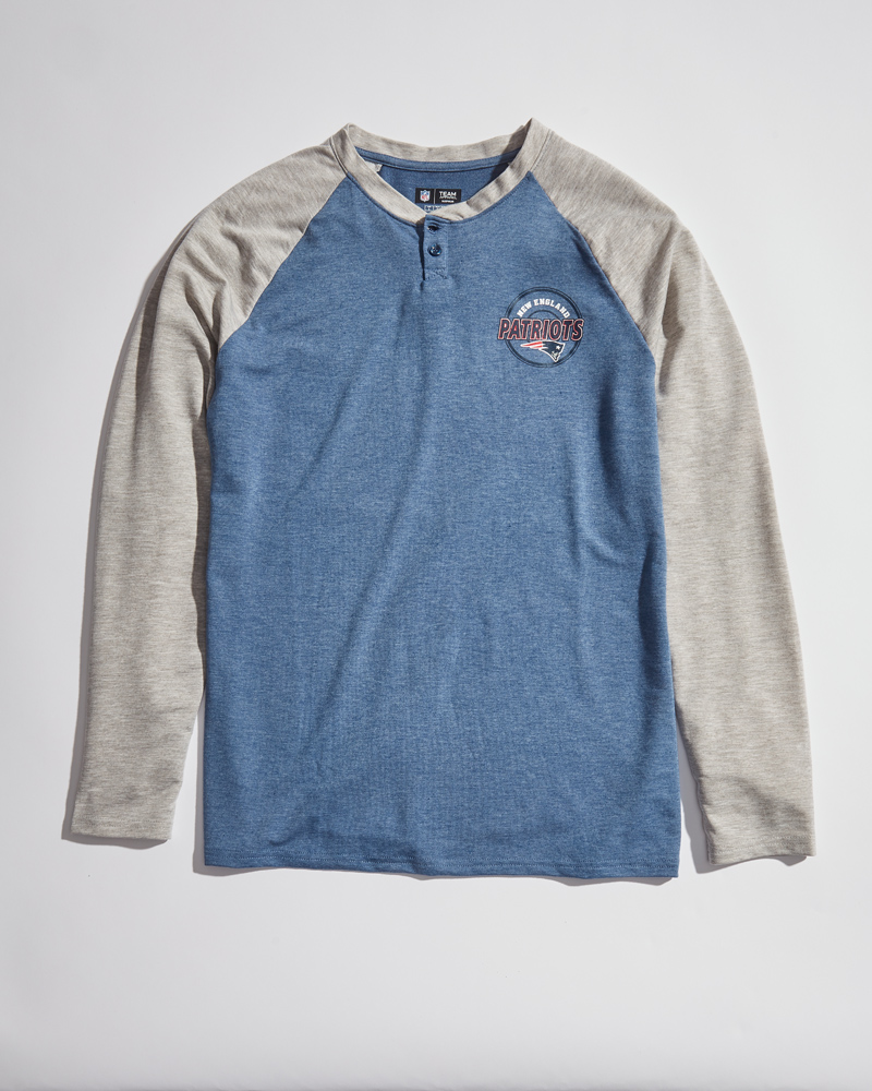Concepts Sport Men's New England Patriots Long Sleeve Parkway Henley T-Shirt