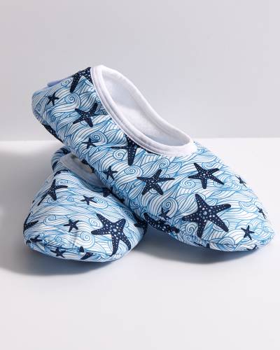 Snoozies discount slippers stockists