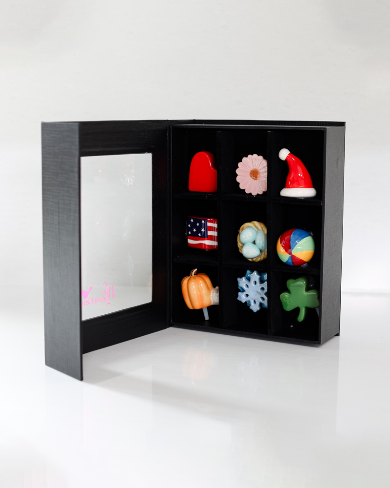 Nora Fleming Display Case for Collectable Minis - Mini Organizer and  Storage - Clear Acrylic Front and Durable Frame - Decorative Shadow Box  with