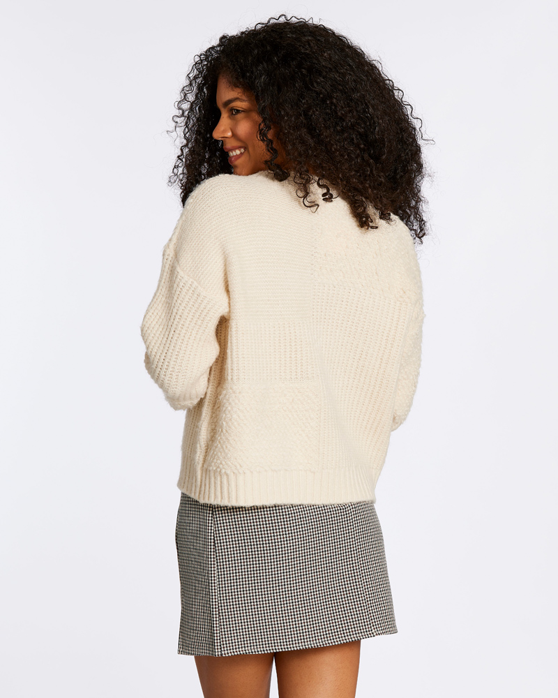 Mastering the Sweater Tuck — Rose & Ivy